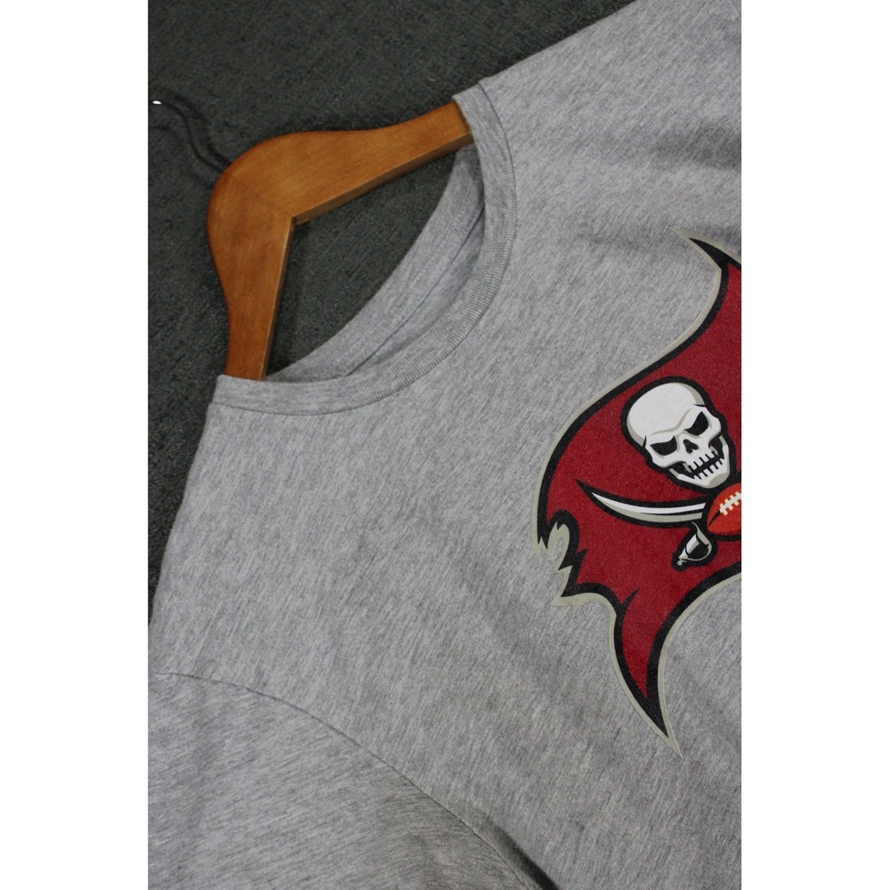 Fanatics Tampa Bay Buccaneers Baker Mayfield 6 Tee Shirt Mens Small Gray NFL